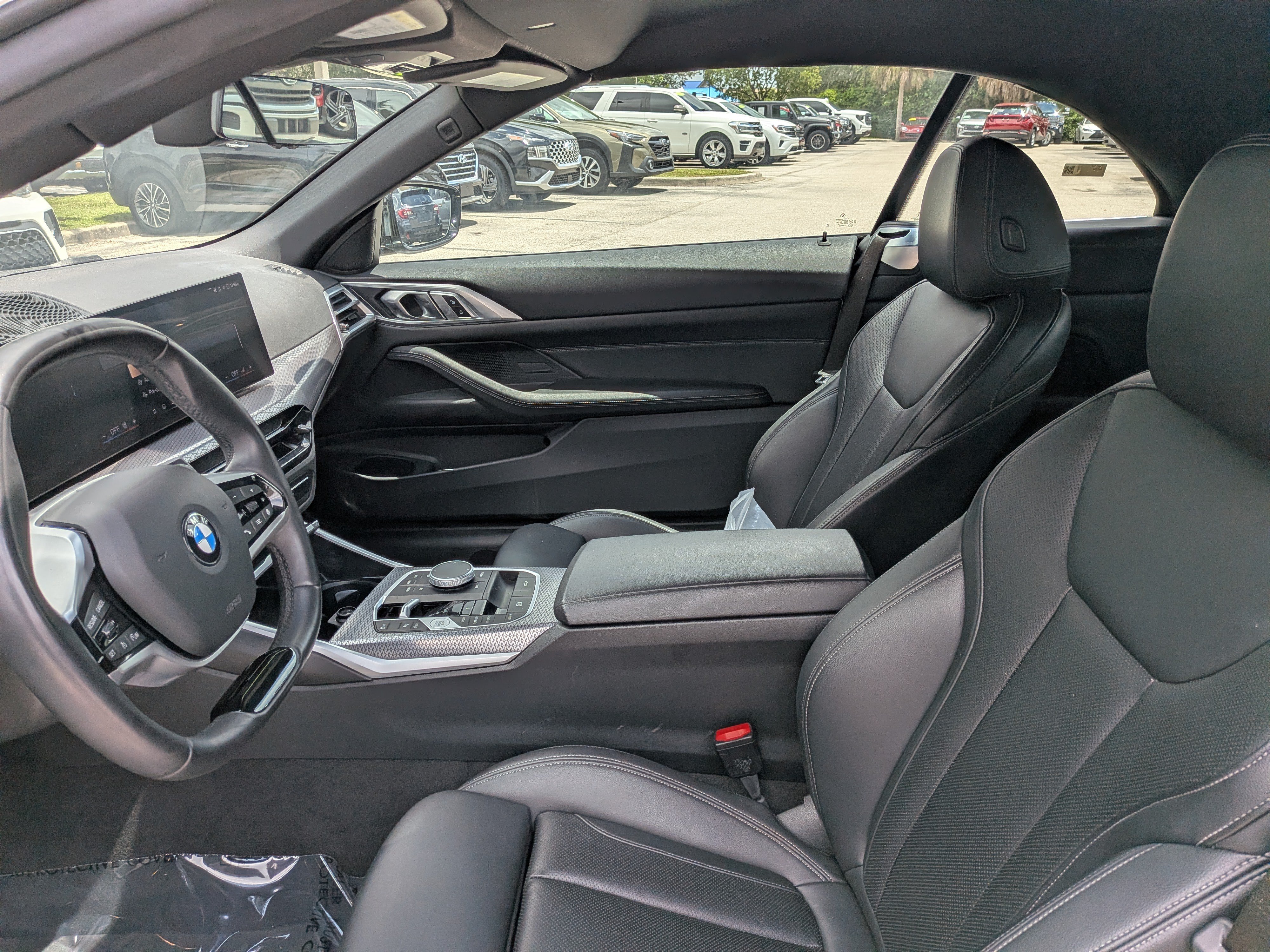 Used 2025 BMW 430i Convertible w/ Premium Package RWD image 17