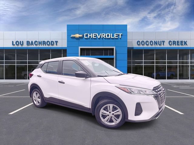 Used 2024 Nissan Kicks S FWD image 1