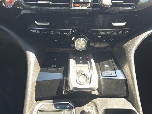 Used 2023 Acura MDX SH-AWD w/ Technology Package image 16