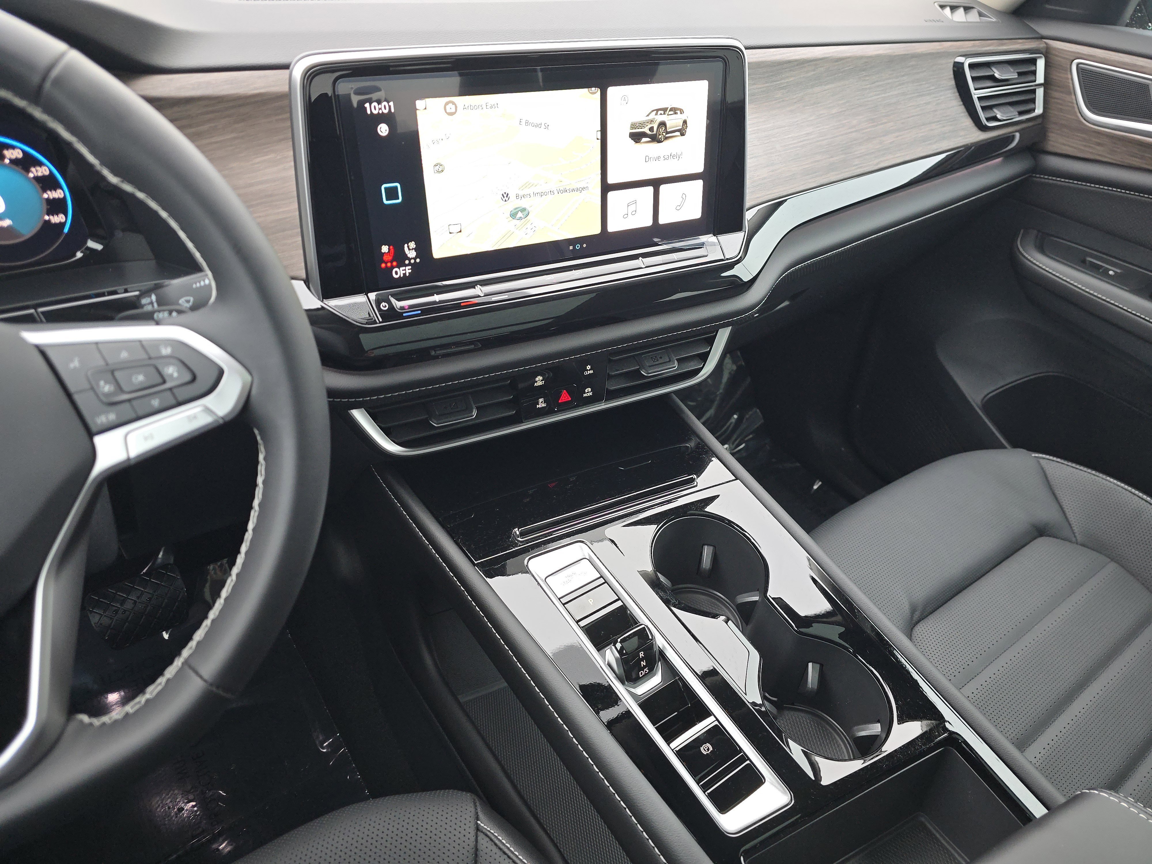 New 2026 Volkswagen Atlas SEL image 24