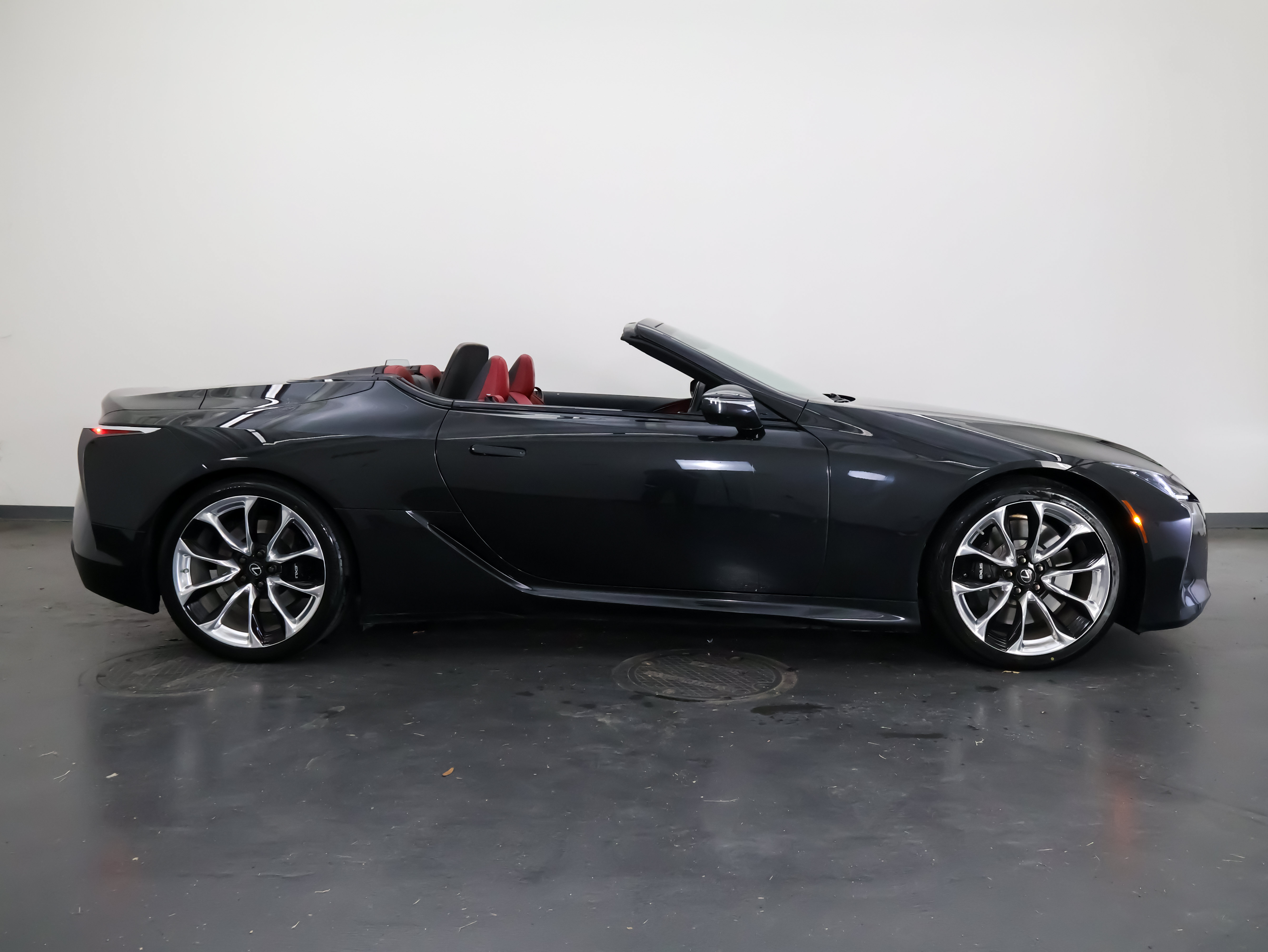 Used 2021 Lexus LC 500 Convertible w/ Touring Package RWD image 3