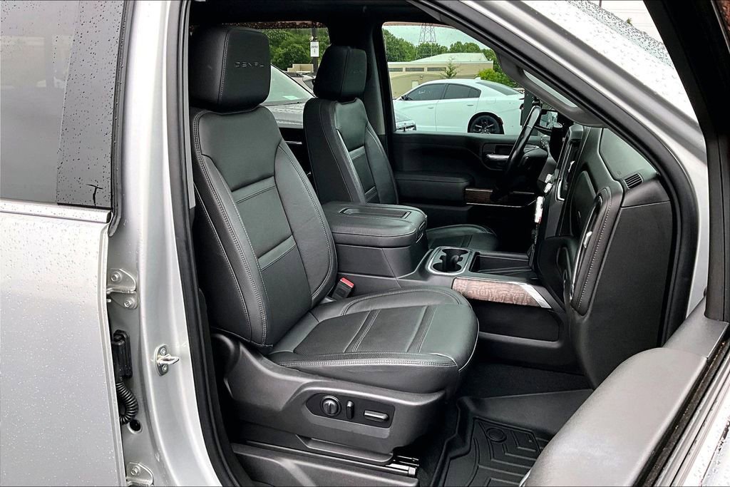 Used 2020 GMC Sierra 3500 Denali w/ Denali Ultimate Package AWD/4WD image 32