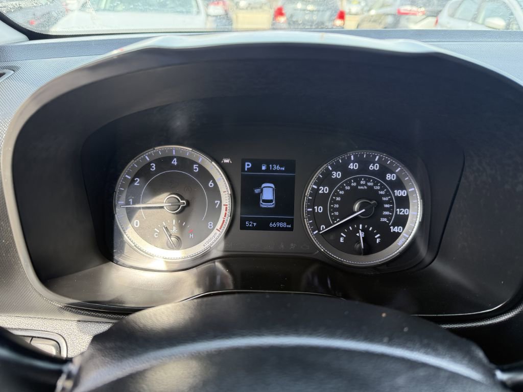 Used 2021 Hyundai Venue SE image 10