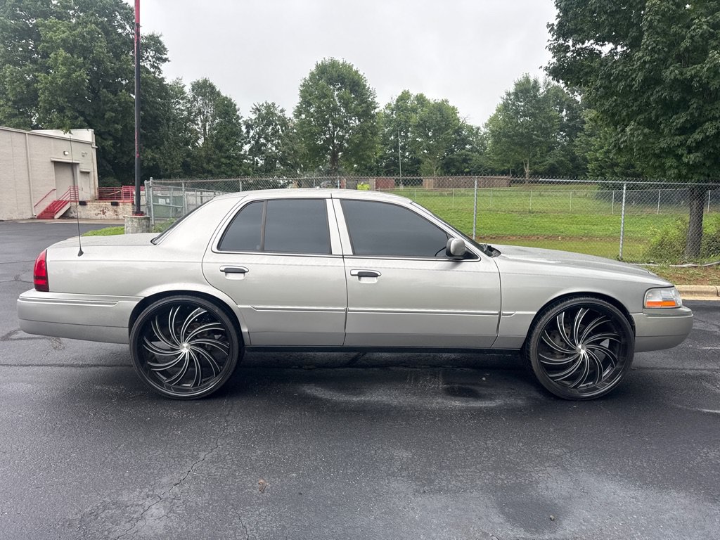 Used 2005 Mercury Grand Marquis LS RWD image 6