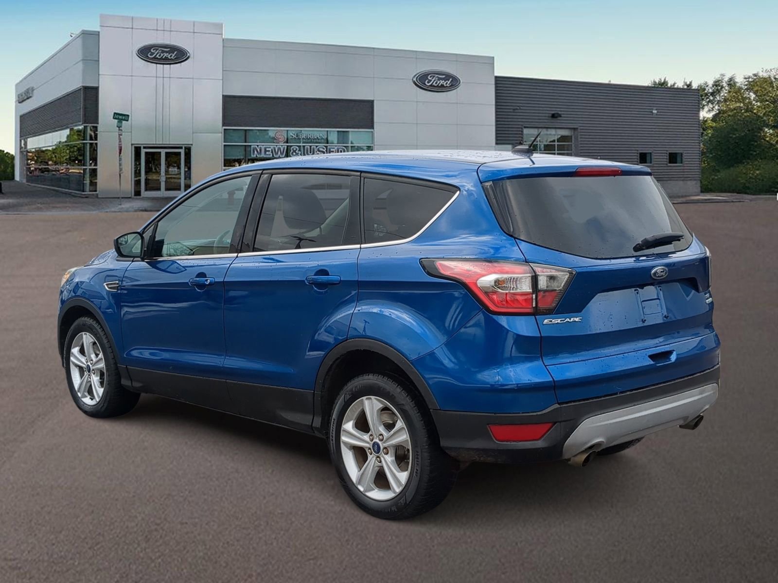 Used 2017 Ford Escape SE image 8