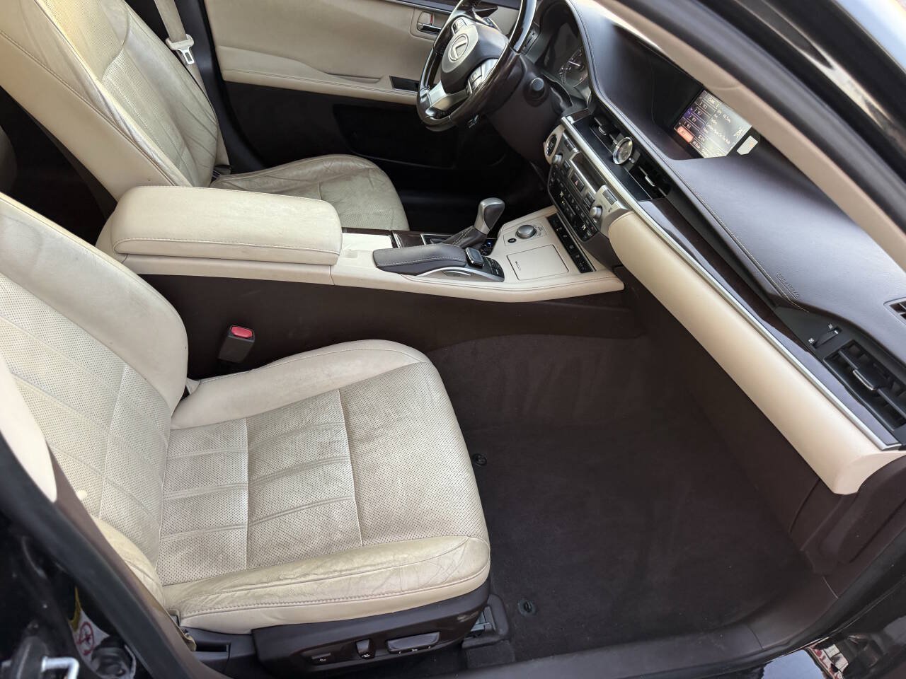 Used 2016 Lexus ES 350 w/ Luxury Package w/Wood Trim FWD image 14