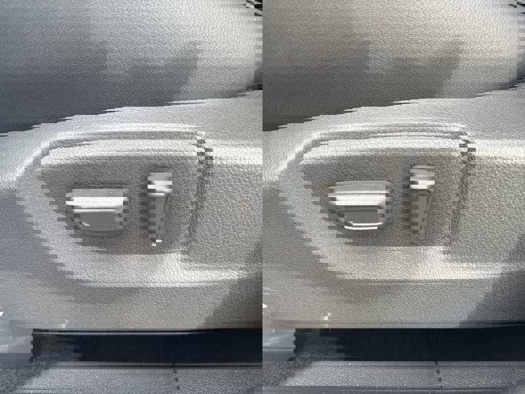 New 2025 Mitsubishi Eclipse Cross SEL image 11