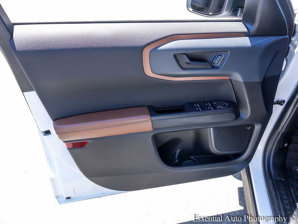 Used 2021 Ford Bronco Sport Outer Banks w/ Outer Banks Package AWD/4WD image 23