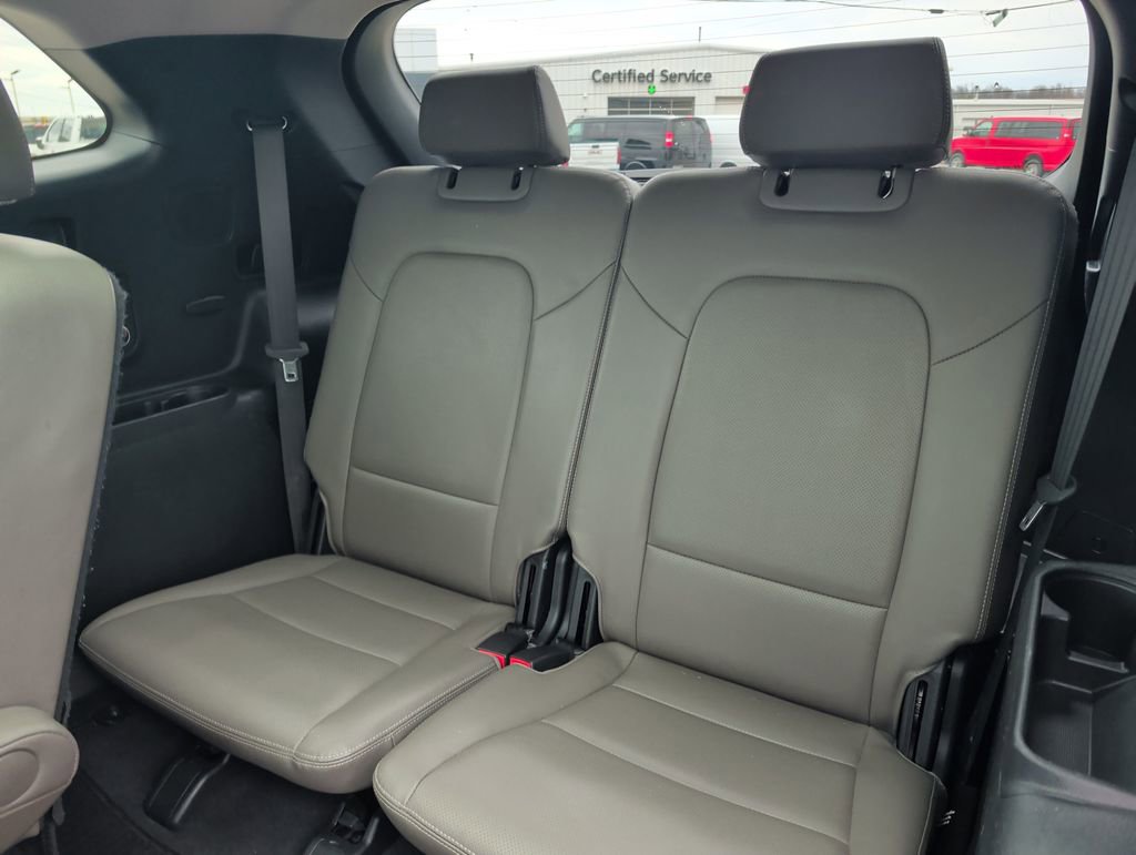 Used 2015 Hyundai Santa Fe Limited w/ Option Group 04 image 20