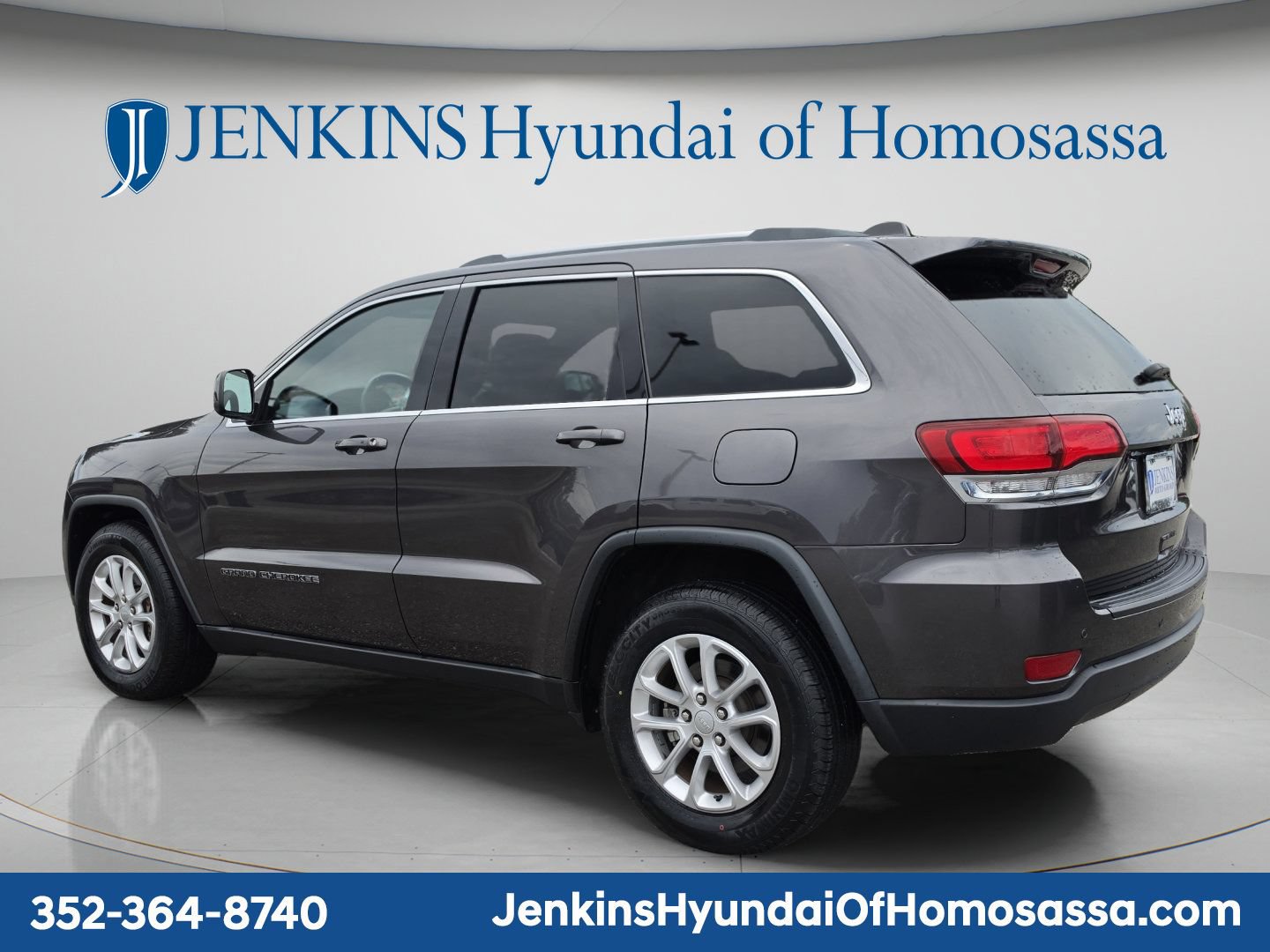 Used 2021 Jeep Grand Cherokee Laredo RWD image 7
