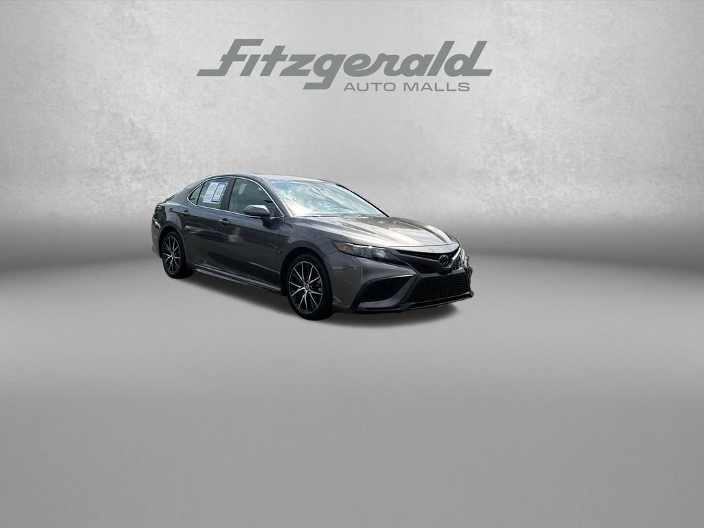 Used 2022 Toyota Camry SE