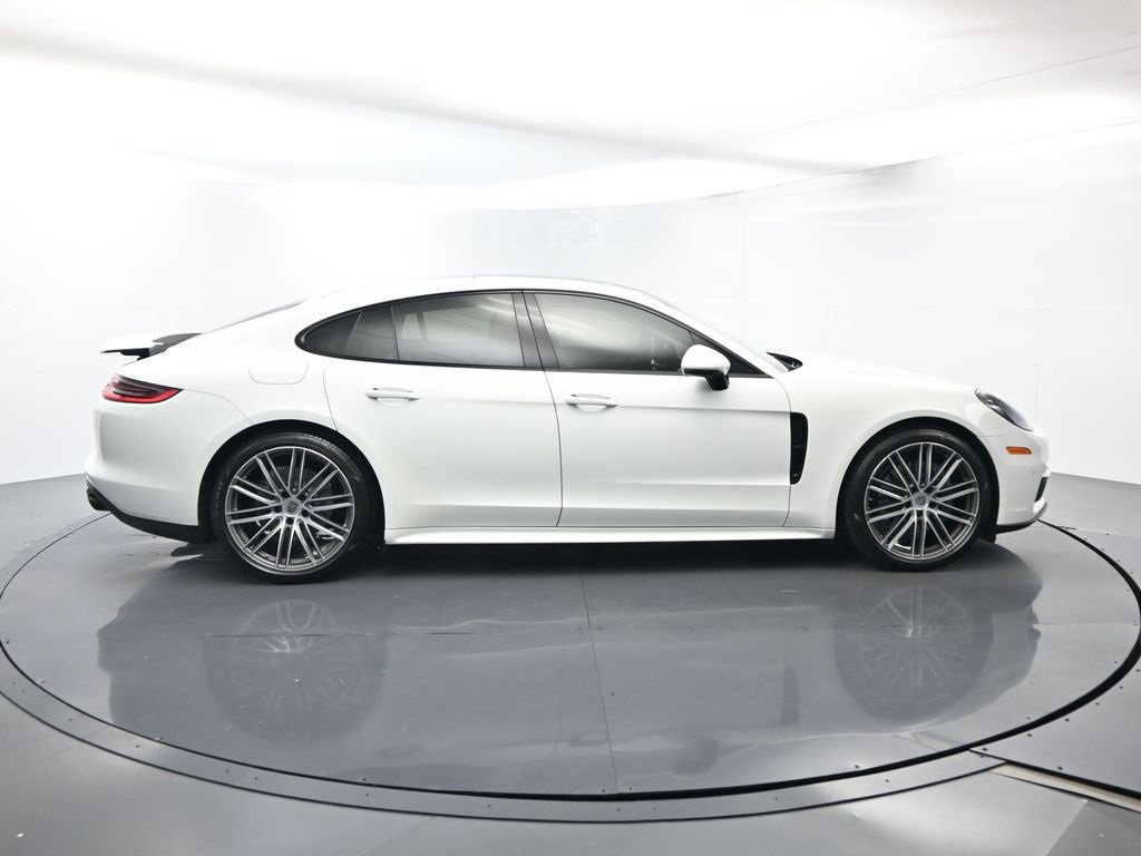 Used 2018 Porsche Panamera 4S image 16