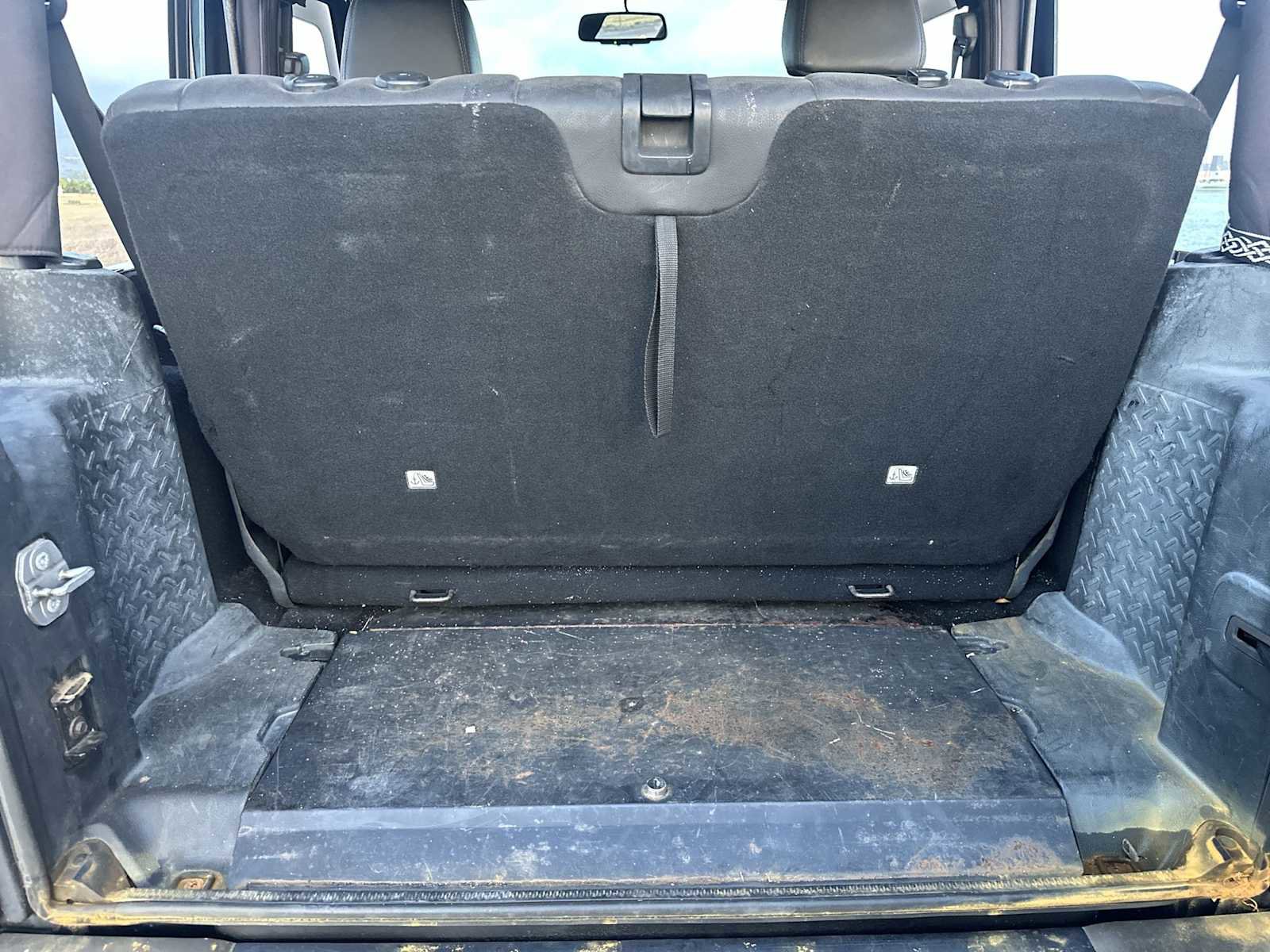 Used 2016 Jeep Wrangler Sahara image 19