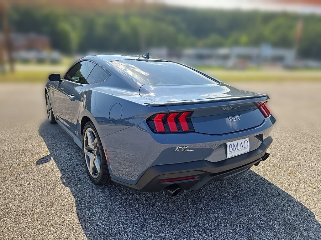 Used 2025 Ford Mustang GT Premium RWD image 11