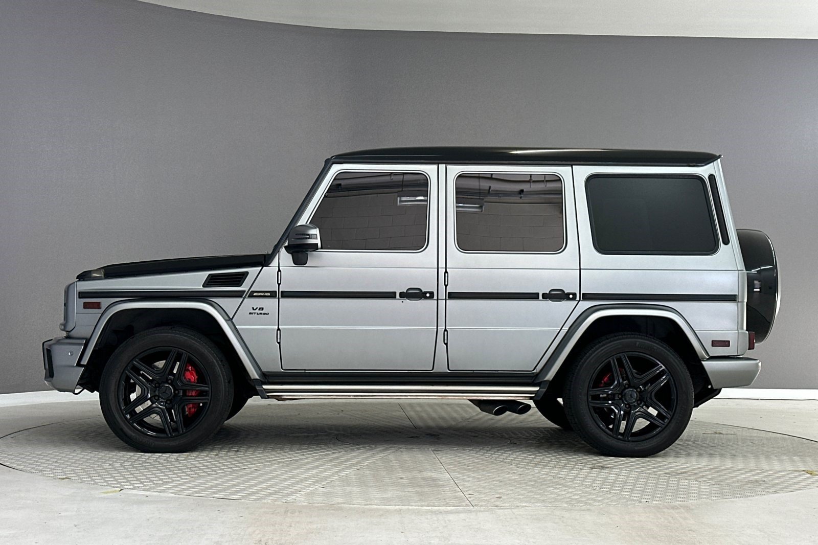 Used 2017 Mercedes-Benz G 63 AMG 4MATIC image 2