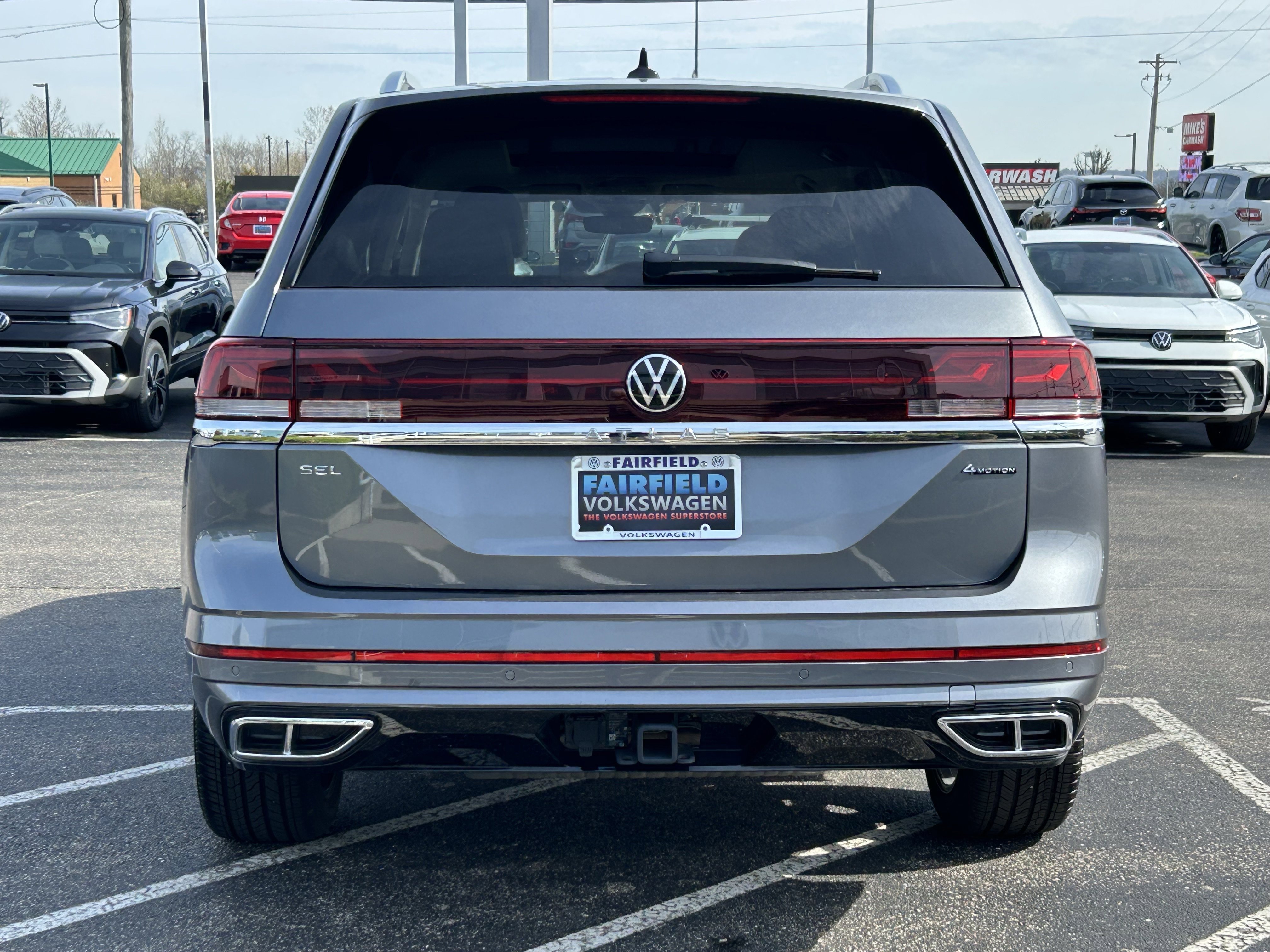 Certified 2025 Volkswagen Atlas SEL Premium R-Line image 6