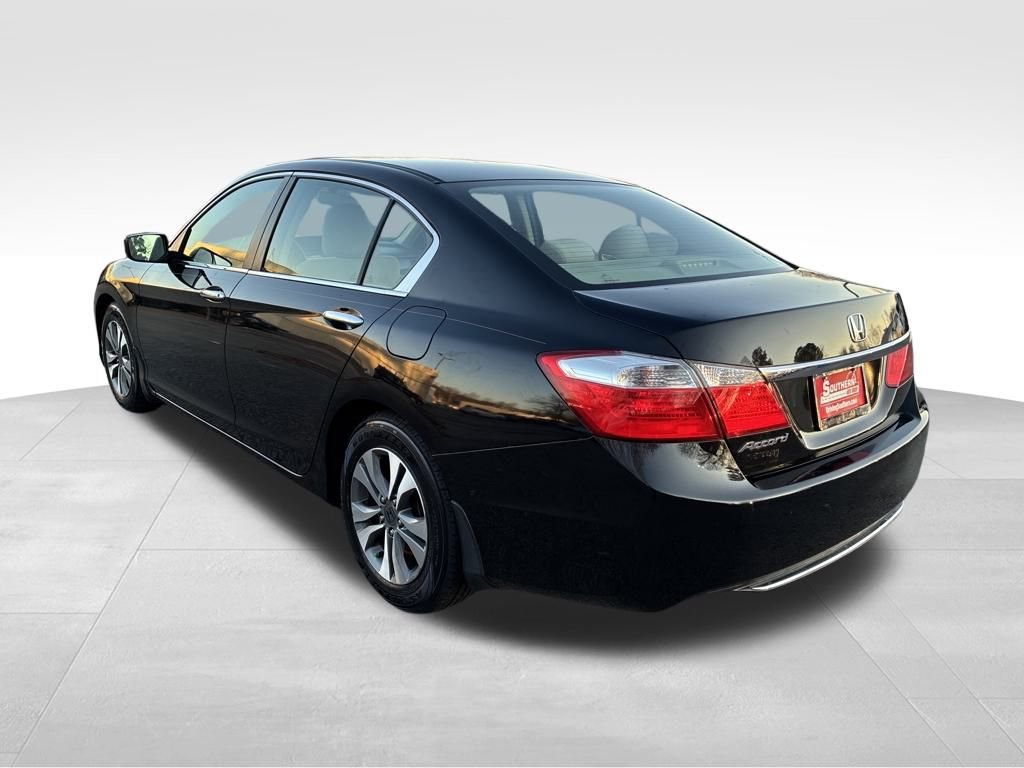 Used 2013 Honda Accord LX image 3