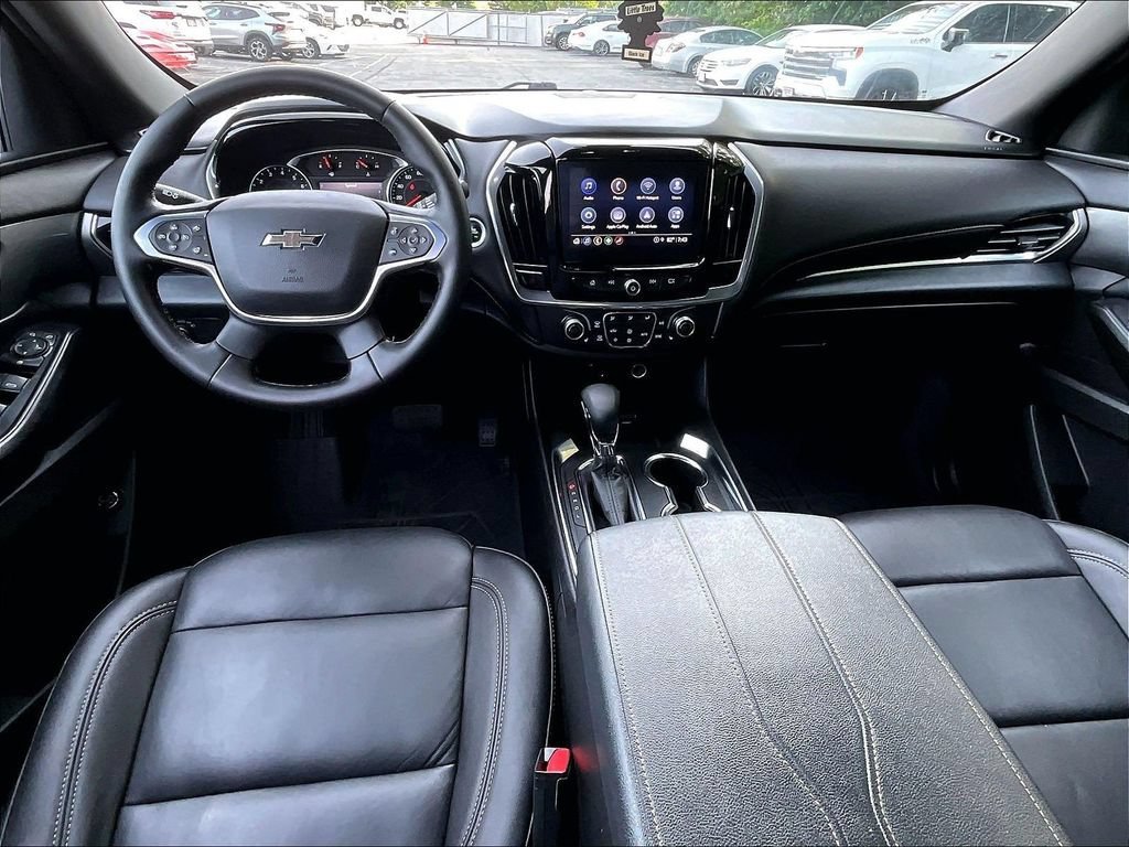 Used 2023 Chevrolet Traverse LT AWD/4WD image 21