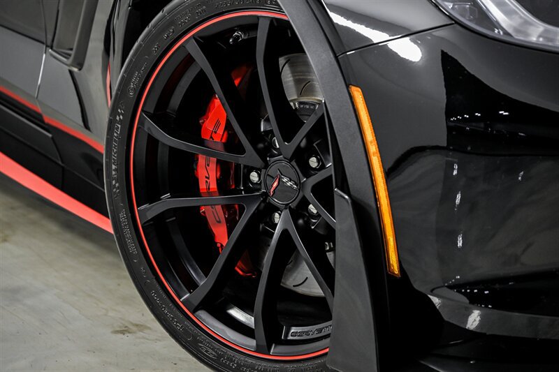 Used 2019 Chevrolet Corvette Grand Sport RWD image 3