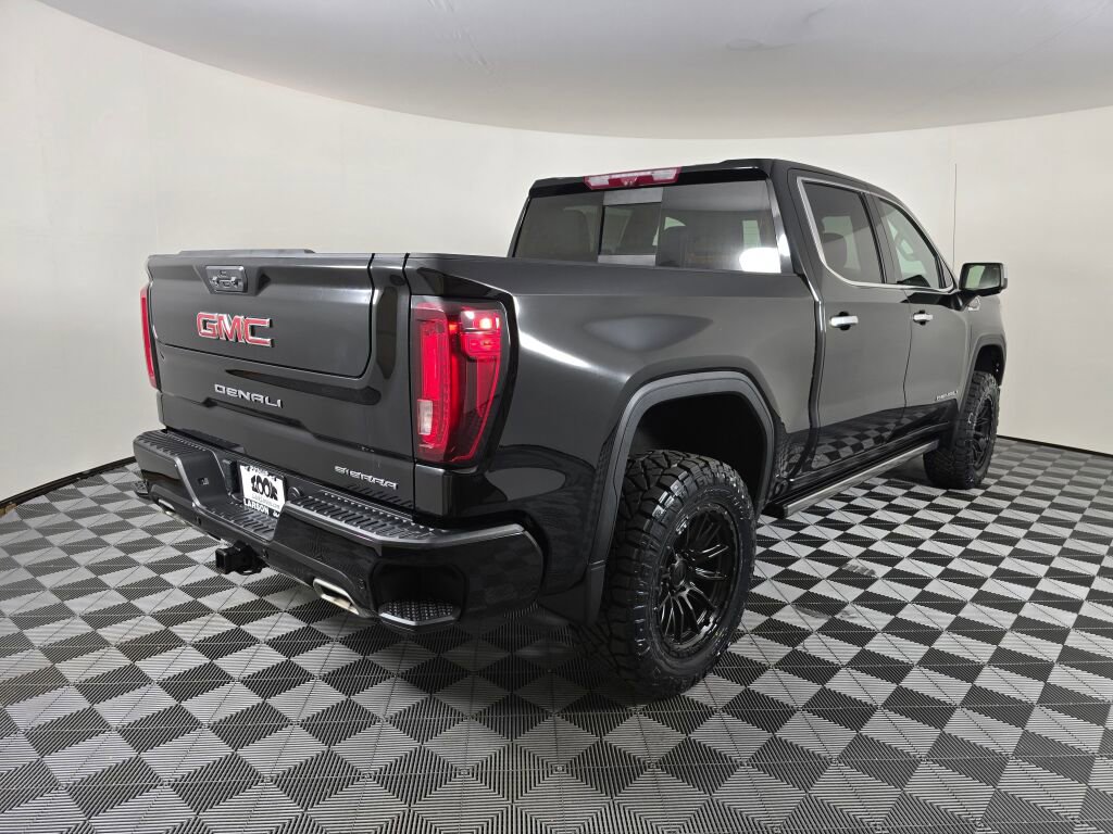 Used 2023 GMC Sierra 1500 Denali image 3