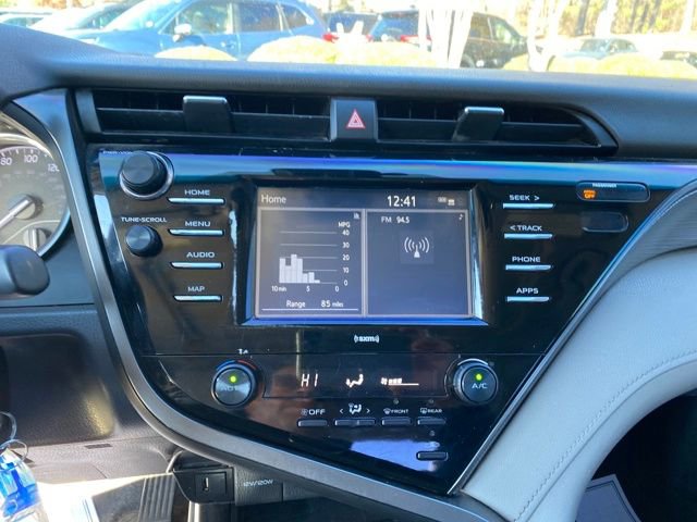 Used 2020 Toyota Camry SE image 30