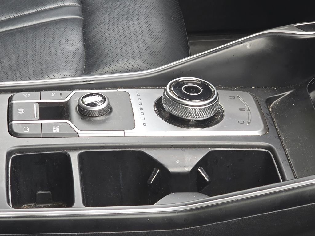 Used 2023 Kia Sorento EX image 9