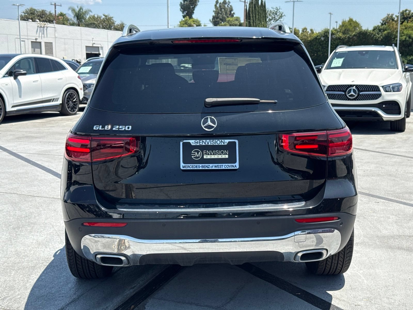 Used 2025 Mercedes-Benz GLB 250 image 7
