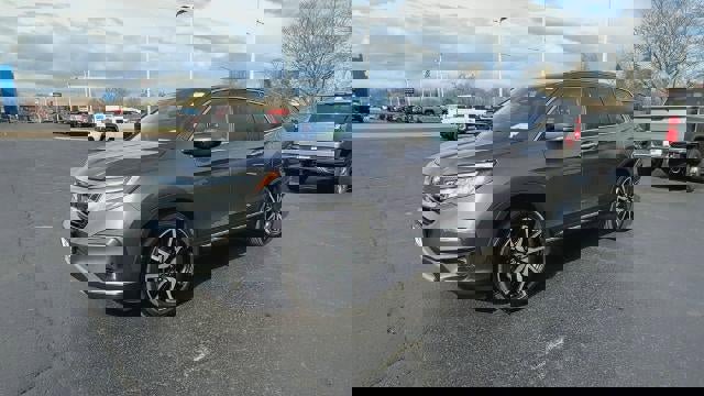 Used 2019 Honda Pilot Touring image 4