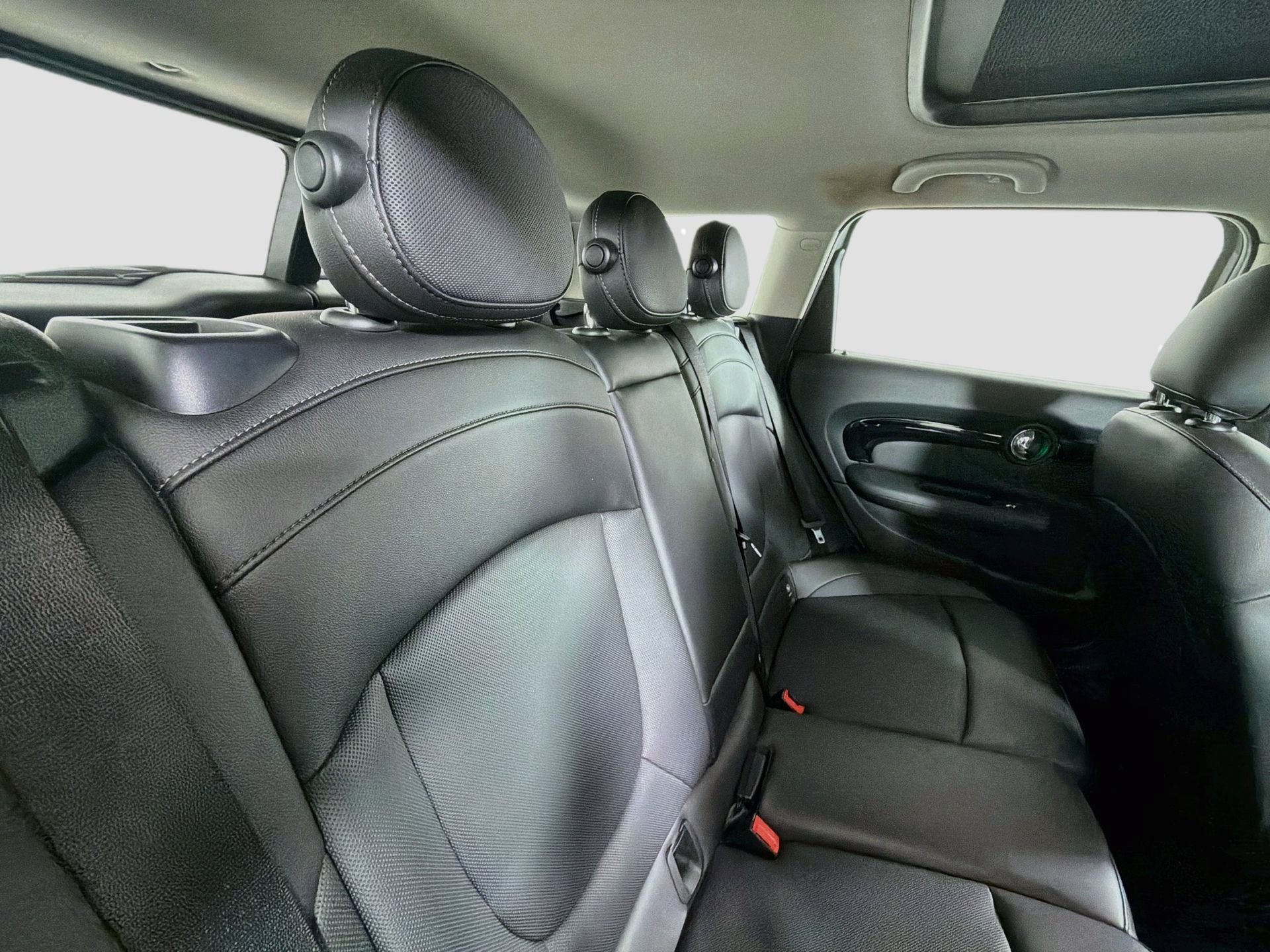 Used 2019 MINI Cooper Clubman ALL4 AWD/4WD image 26