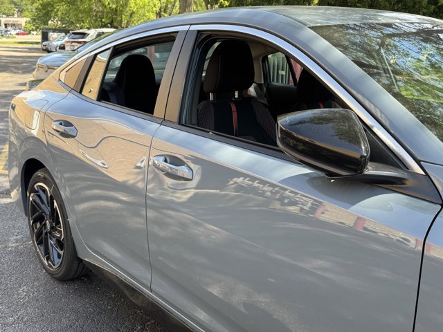 New 2026 Nissan Sentra SR w/ Floor Mat Package FWD image 4