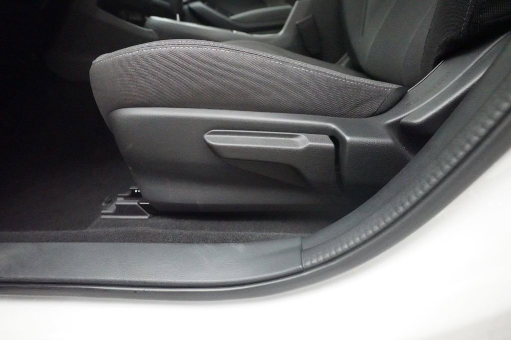 Certified 2026 Subaru Crosstrek 2.0i Premium image 28