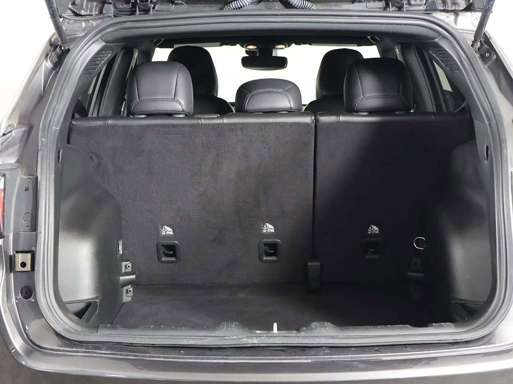 Used 2023 Jeep Compass Limited image 19