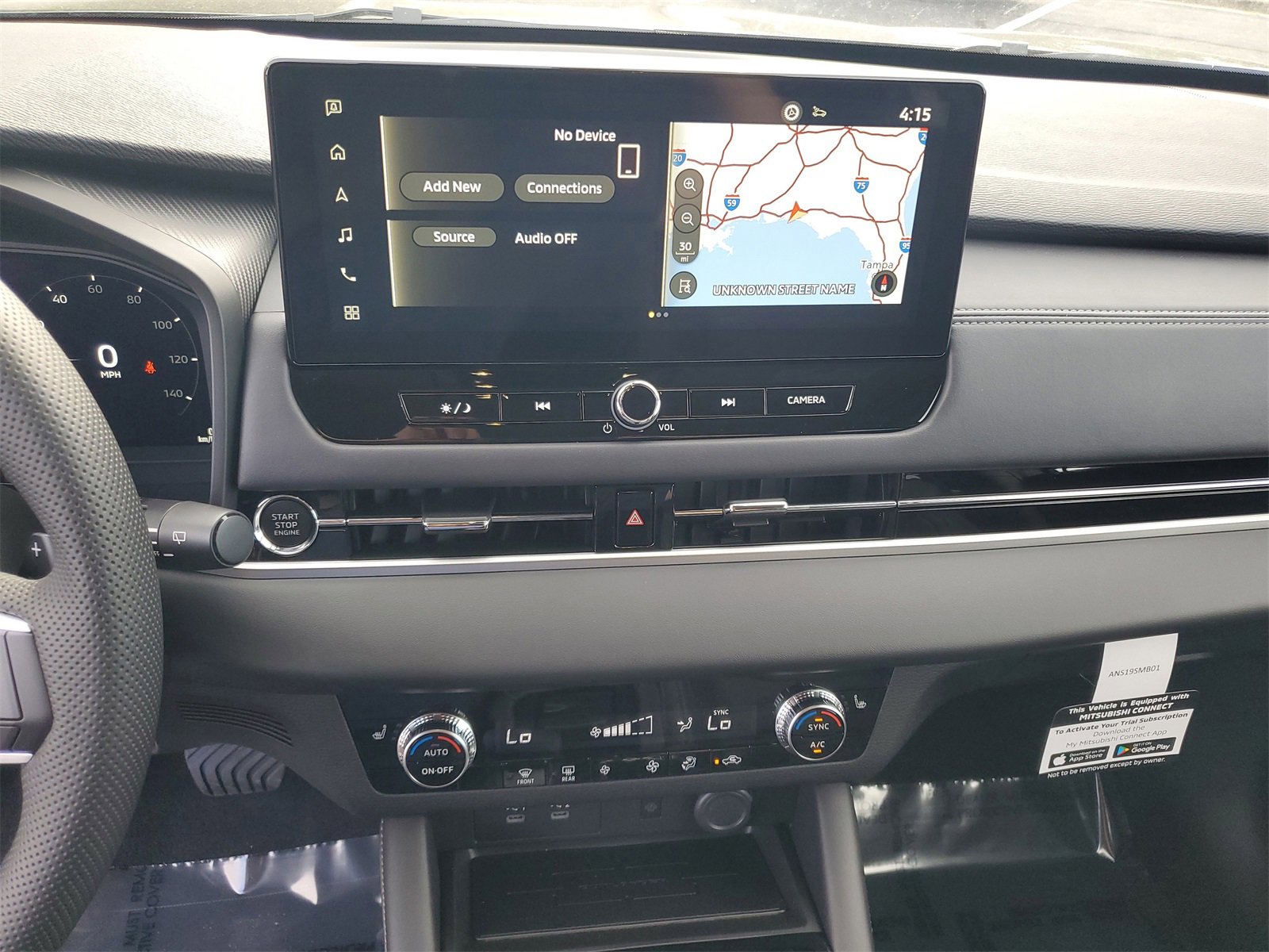 New 2025 Mitsubishi Outlander SE image 15