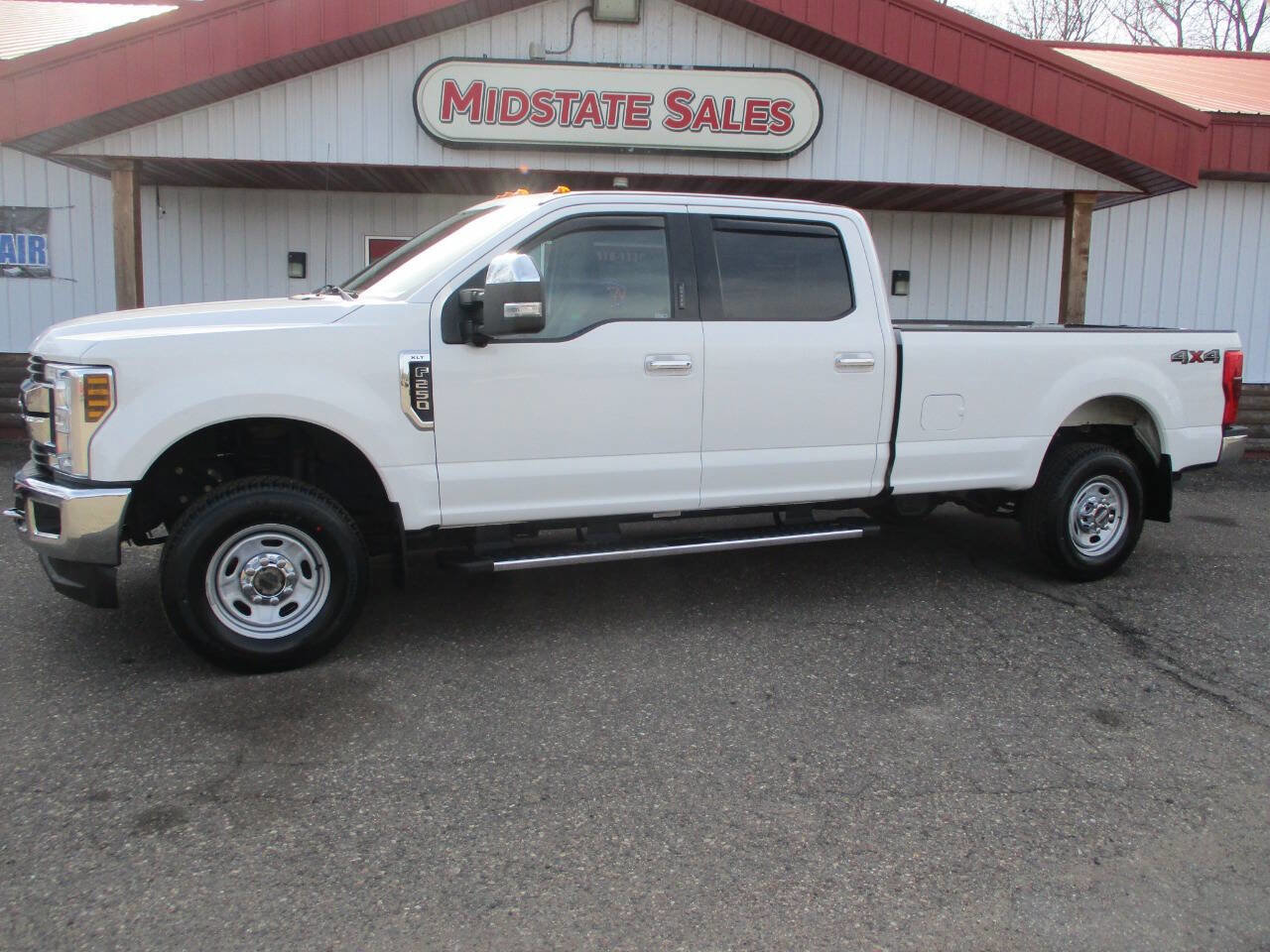 Used 2019 Ford F250 XLT w/ XLT Premium Package image 4