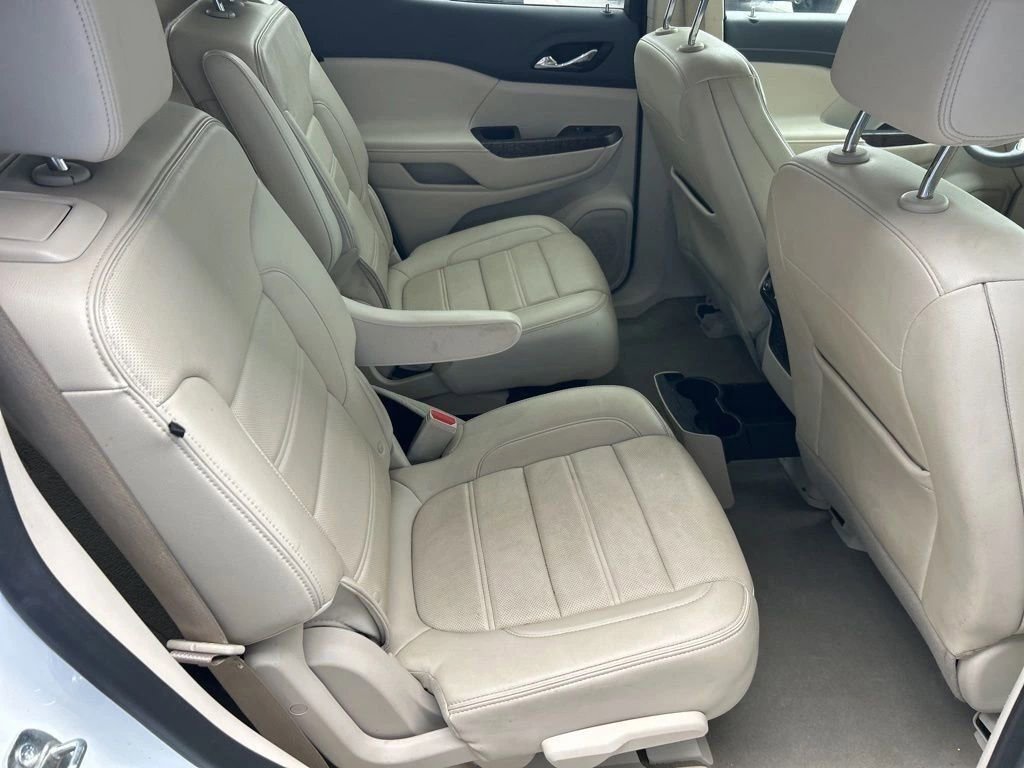 Used 2023 GMC Acadia Denali AWD/4WD image 16