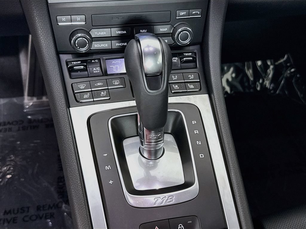 Certified 2024 Porsche 718 Cayman S RWD image 17