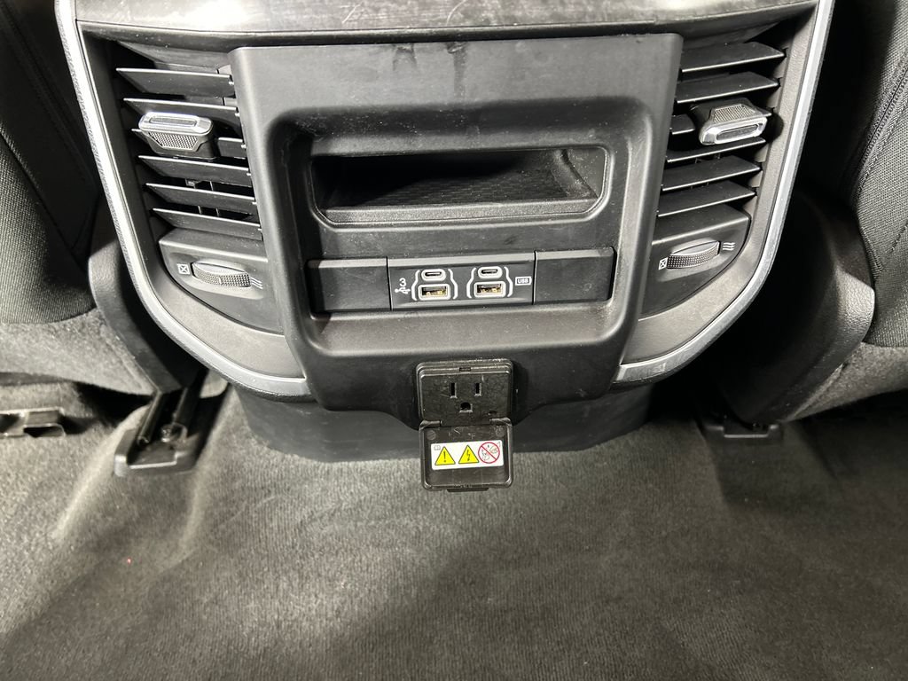 Used 2020 RAM 1500 Big Horn AWD/4WD image 19