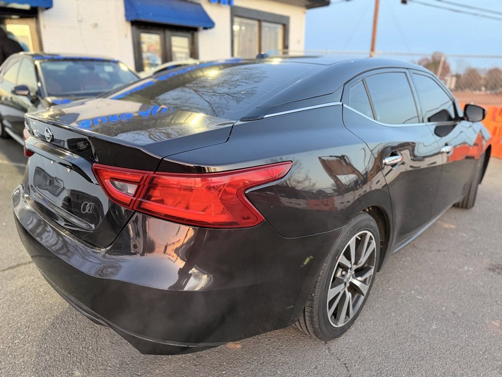 Used 2017 Nissan Maxima 3.5 S image 4