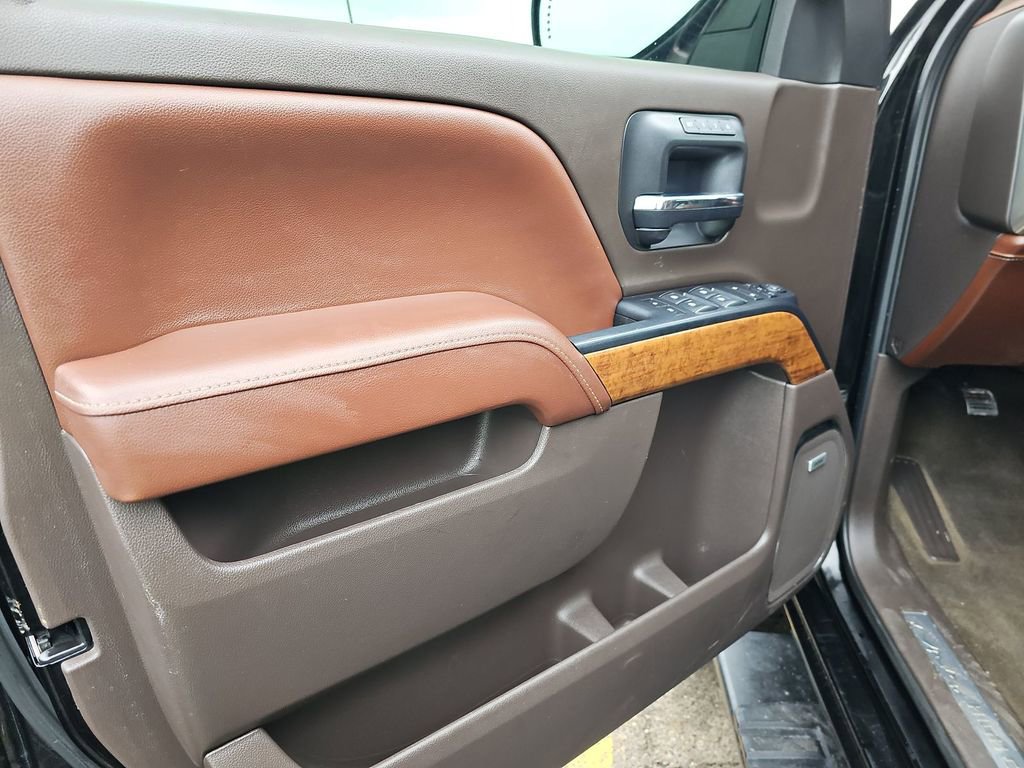 Used 2017 Chevrolet Silverado 1500 High Country image 11