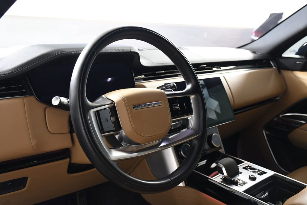 Used 2023 Land Rover Range Rover SE AWD/4WD image 13