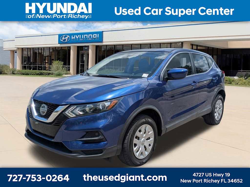 Used 2020 Nissan Rogue Sport S FWD image 1