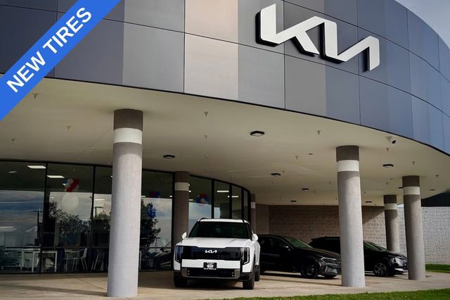 Certified 2023 Kia Sorento SX Prestige w/ Panoramic Sunroof Package image 41