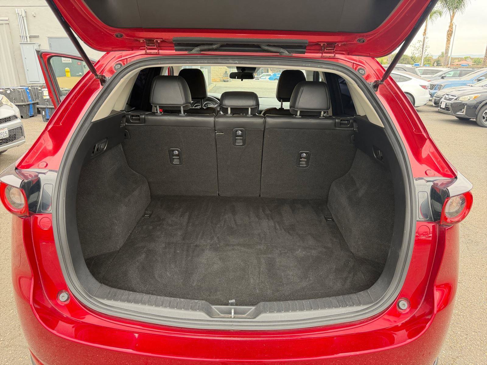 Used 2019 MAZDA CX-5 Touring image 29