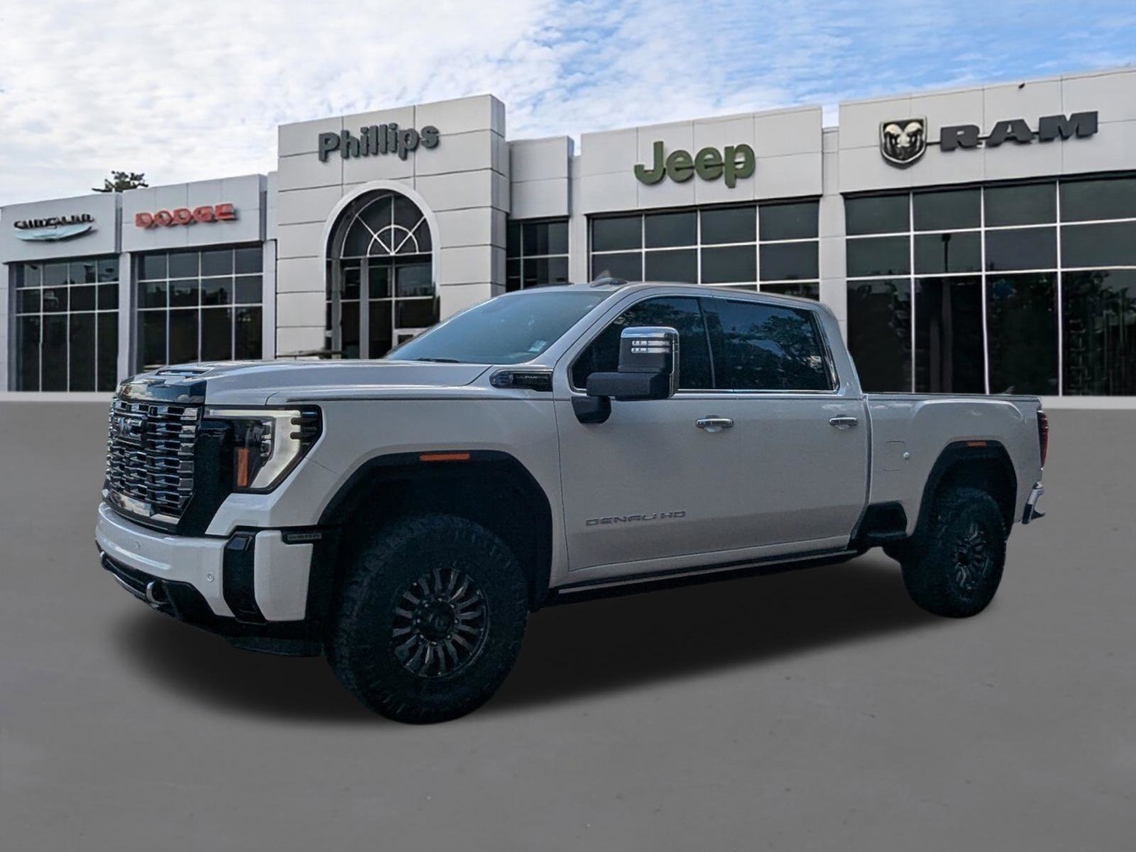 Used 2025 GMC Sierra 2500 Denali Ultimate image 7