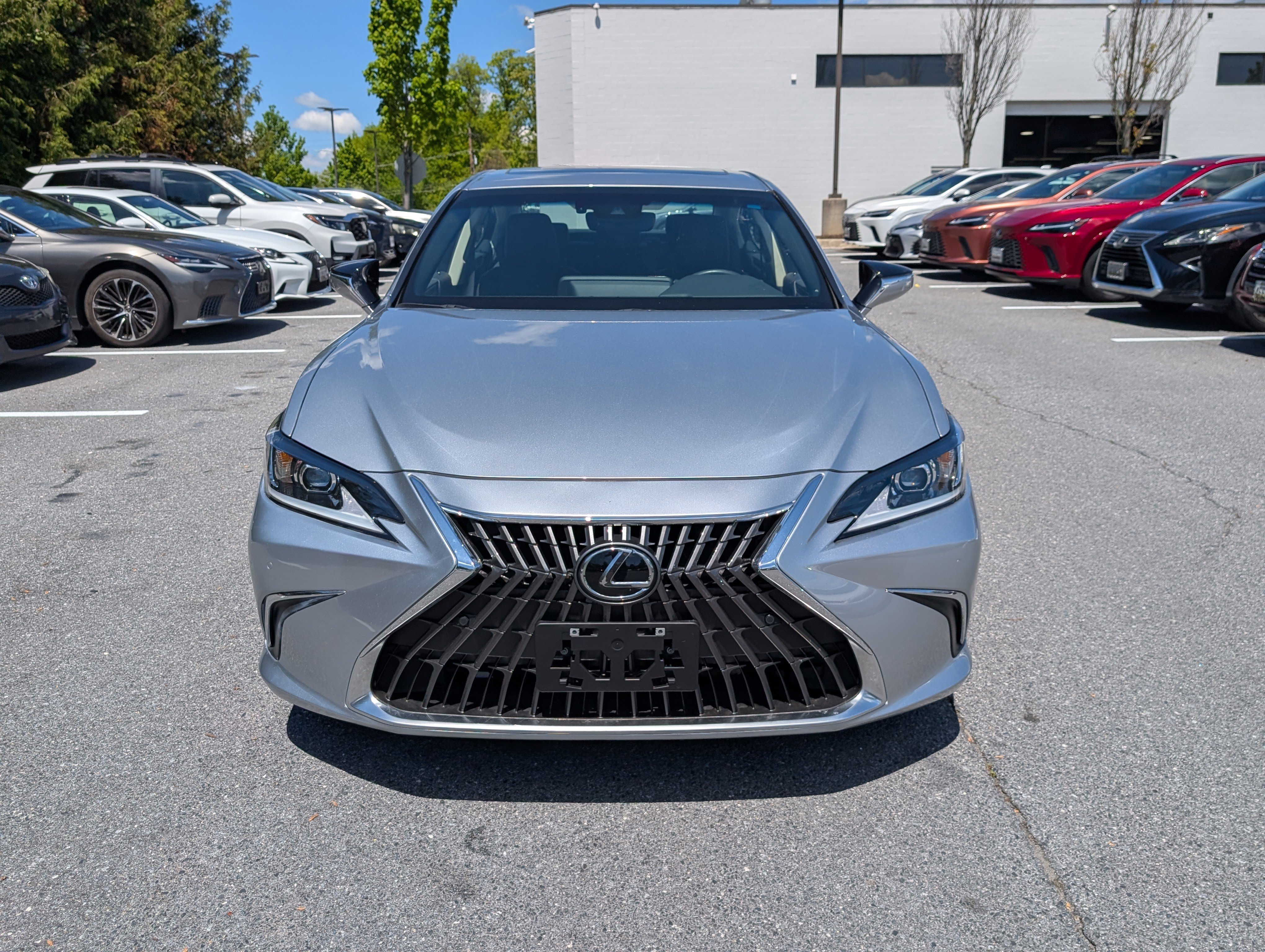 Used 2023 Lexus ES 250 w/ Premium Package AWD/4WD image 8