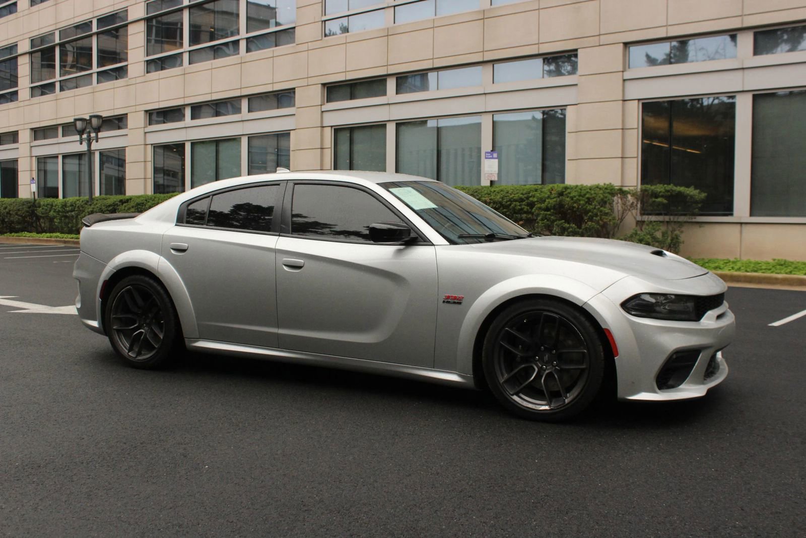 Used 2020 Dodge Charger Scat Pack RWD image 2