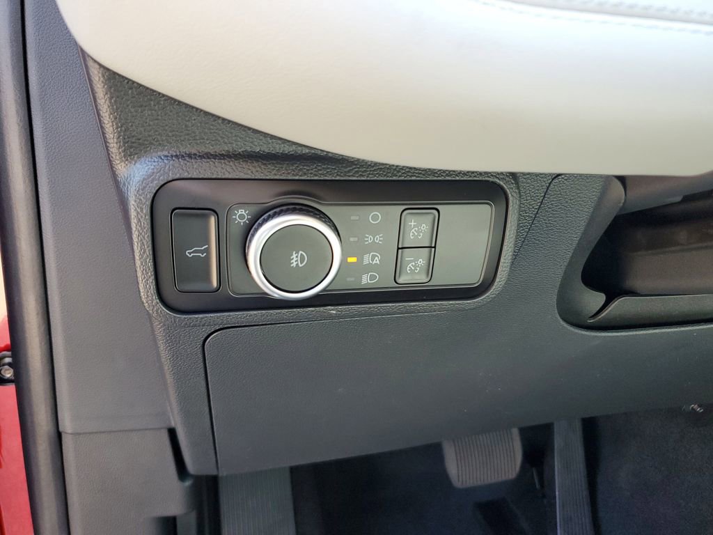 New 2026 Ford Explorer Platinum image 18