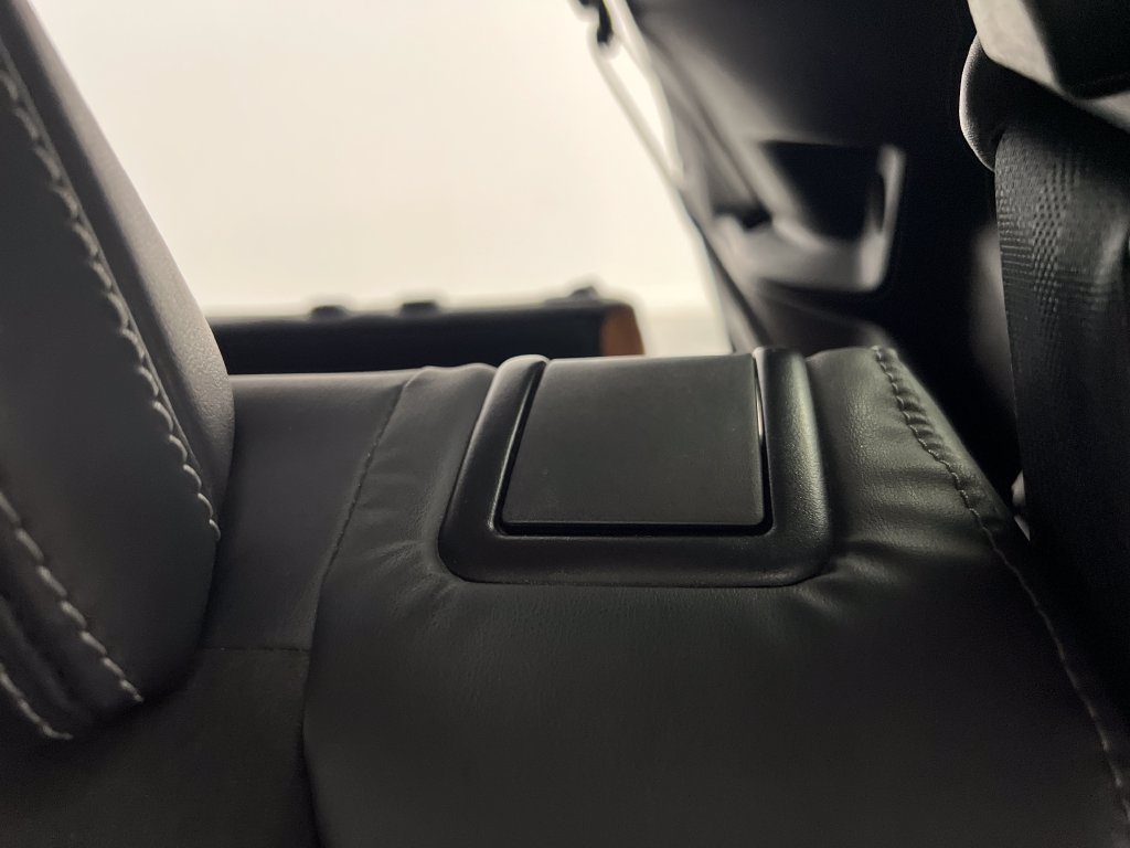Used 2022 Mitsubishi Outlander SE FWD image 19