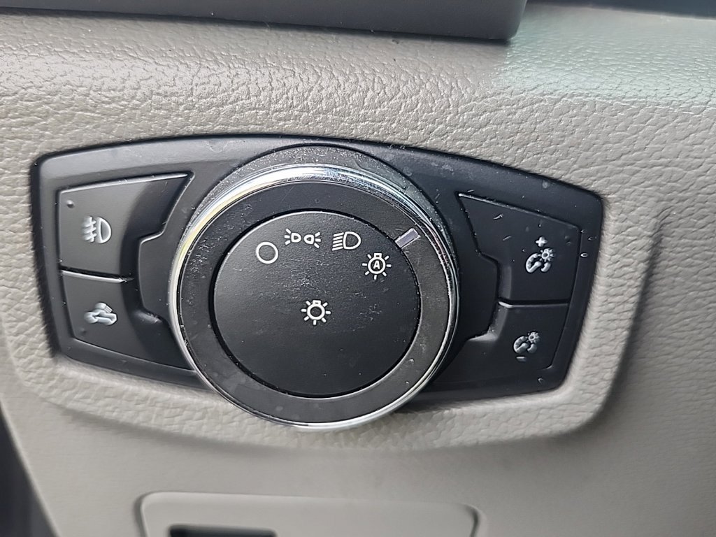 Used 2016 Ford F150 XLT RWD image 14