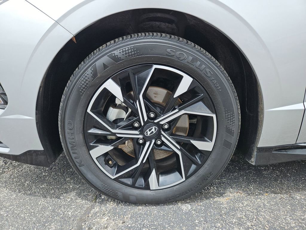 Used 2025 Hyundai Sonata SEL FWD image 29